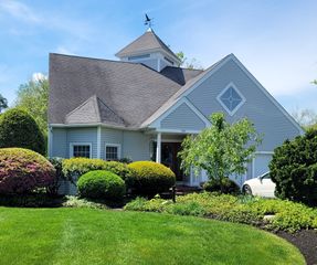 244 Salem End Road, Framingham, MA 01702