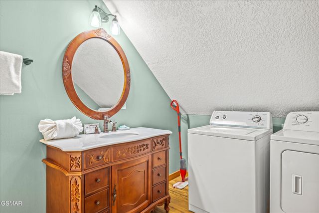 131 John Green Road, Gatlinburg, TN 37738
