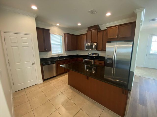 4787 CREEKSIDE PARK AVENUE, Orlando, FL 32811