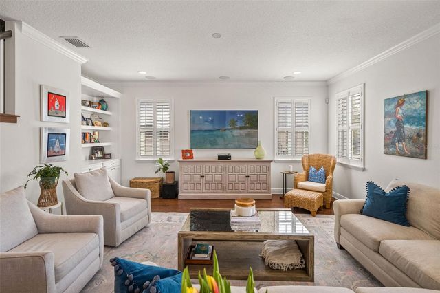 2906 N PERRY AVENUE, Tampa, FL 33602