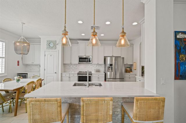 2906 N PERRY AVENUE, Tampa, FL 33602