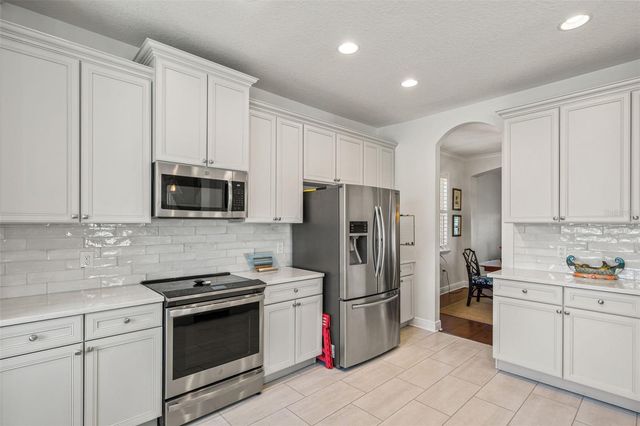 2906 N PERRY AVENUE, Tampa, FL 33602