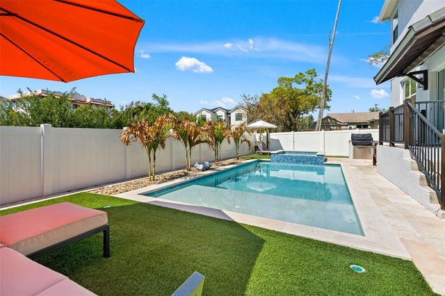 2906 N PERRY AVENUE, Tampa, FL 33602