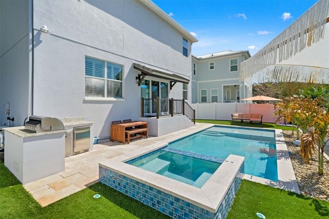 2906 N PERRY AVENUE, Tampa, FL 33602