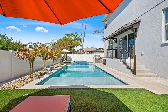 2906 N PERRY AVENUE, Tampa, FL 33602