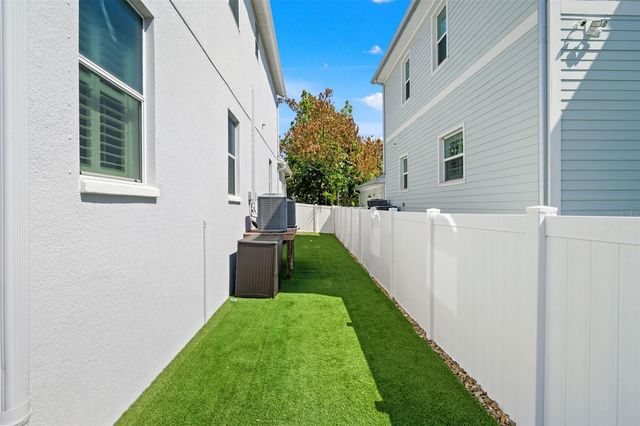 2906 N PERRY AVENUE, Tampa, FL 33602