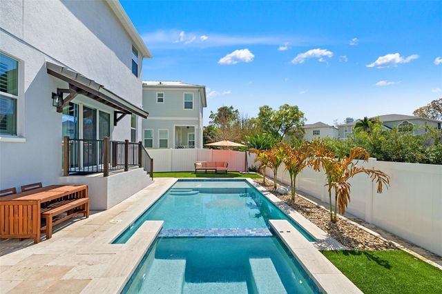 2906 N PERRY AVENUE, Tampa, FL 33602