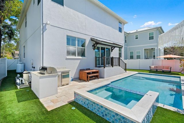 2906 N PERRY AVENUE, Tampa, FL 33602