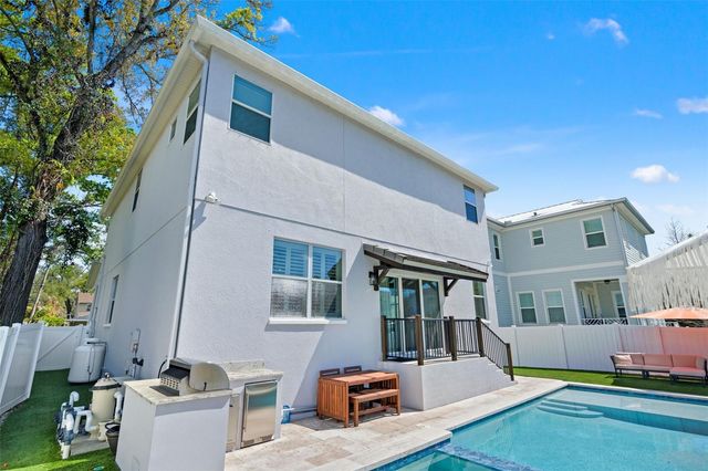 2906 N PERRY AVENUE, Tampa, FL 33602