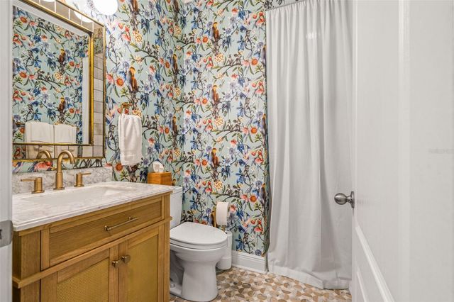 2906 N PERRY AVENUE, Tampa, FL 33602