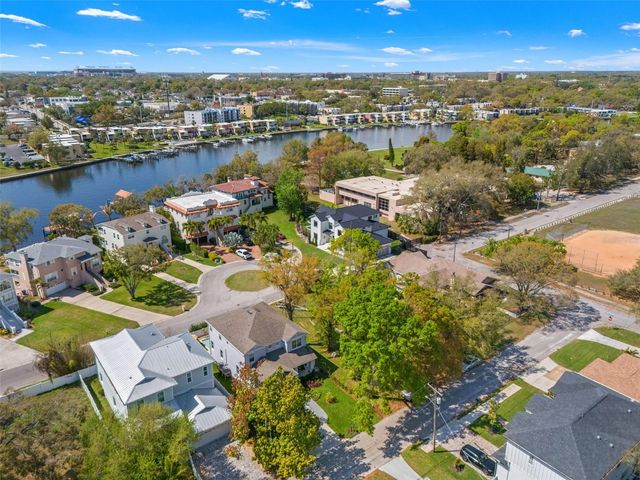 2906 N PERRY AVENUE, Tampa, FL 33602