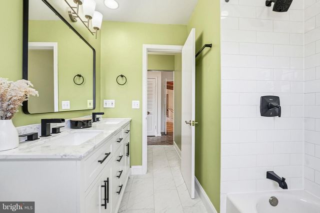 700 GREYROCK DR, Silver Spring, MD 20910