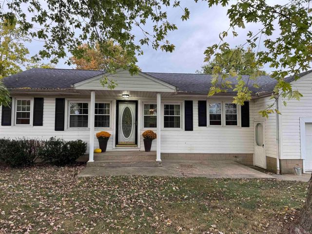 2104 E Delta Drive, Muncie, IN 47303