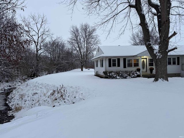 2104 E Delta Drive, Muncie, IN 47303