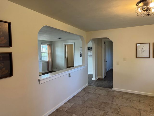 2104 E Delta Drive, Muncie, IN 47303