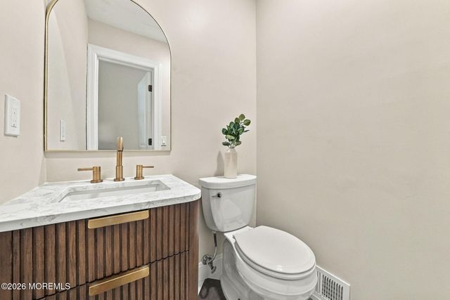 510 Pheasant Lane, Toms River, NJ 08753