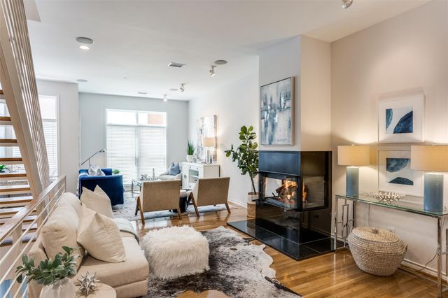 4310 Buena Vista Street 27, Dallas, TX 75205