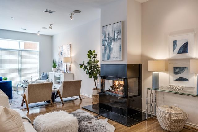 4310 Buena Vista Street 27, Dallas, TX 75205