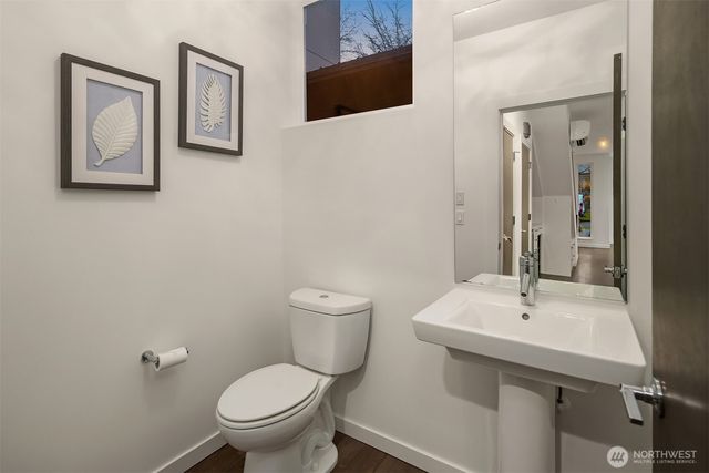 7002 23rd Avenue NW, Seattle, WA 98117