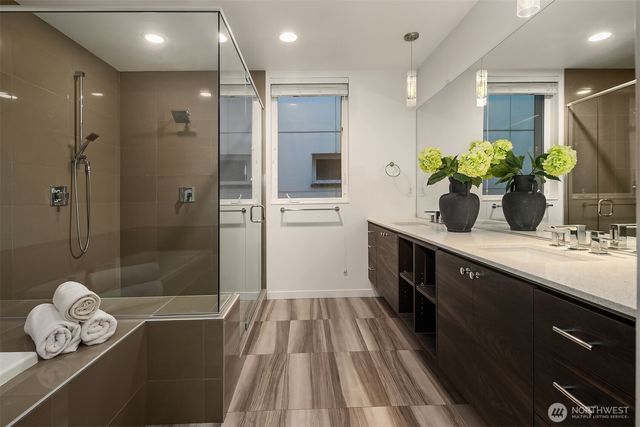 7002 23rd Avenue NW, Seattle, WA 98117