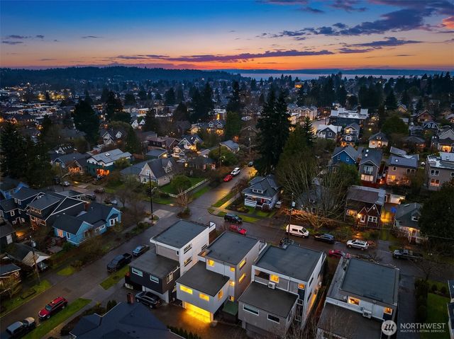 7002 23rd Avenue NW, Seattle, WA 98117