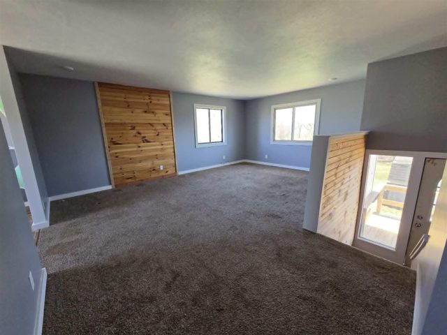 4035 N Comstock Avenue, Hesperia, MI 49421