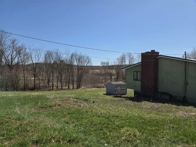 4035 N Comstock Avenue, Hesperia, MI 49421