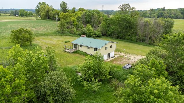 4035 N Comstock Avenue, Hesperia, MI 49421