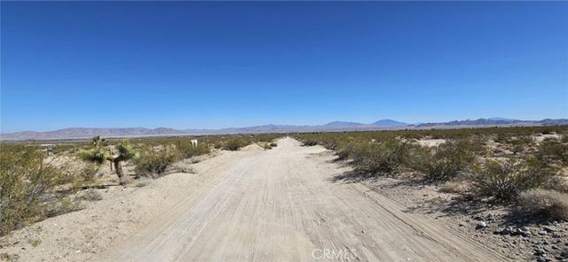 800 Visalia Avenue, Lucerne Valley, CA 92356