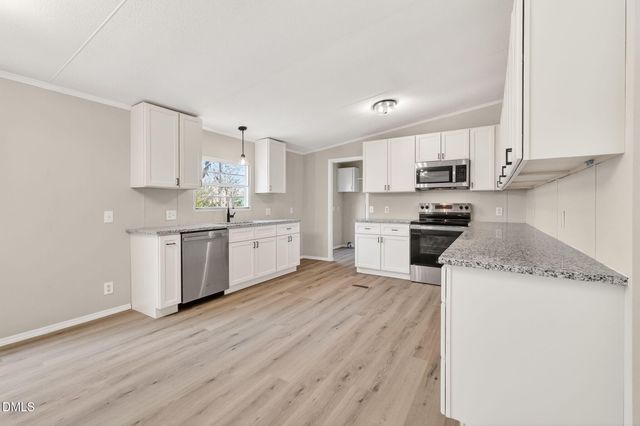 1120 Pasture Lane, Fayetteville, NC 28312