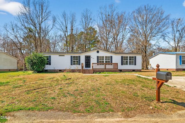 1120 Pasture Lane, Fayetteville, NC 28312