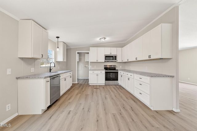 1120 Pasture Lane, Fayetteville, NC 28312