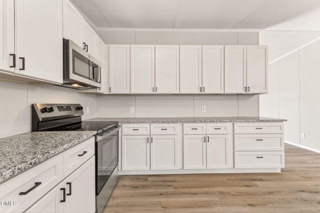 1120 Pasture Lane, Fayetteville, NC 28312