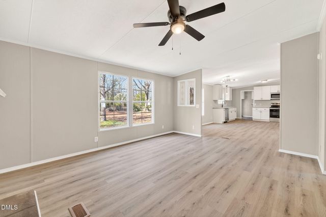 1120 Pasture Lane, Fayetteville, NC 28312