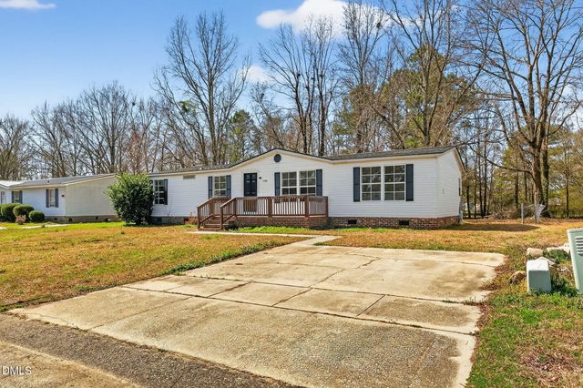 1120 Pasture Lane, Fayetteville, NC 28312