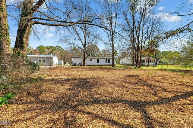 1120 Pasture Lane, Fayetteville, NC 28312