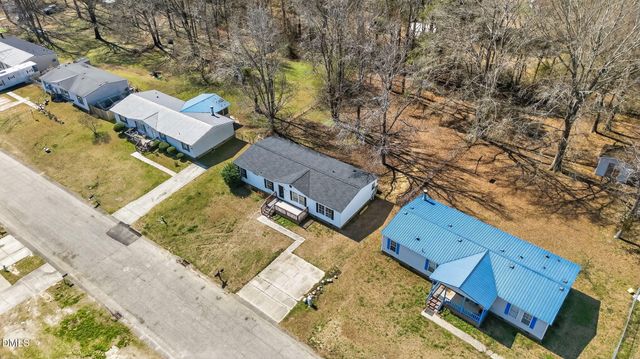 1120 Pasture Lane, Fayetteville, NC 28312