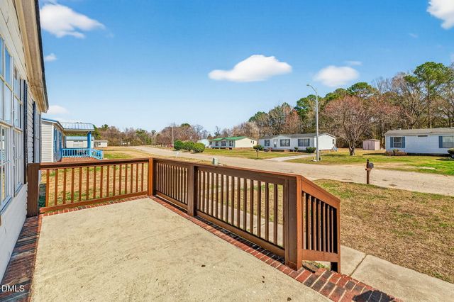 1120 Pasture Lane, Fayetteville, NC 28312