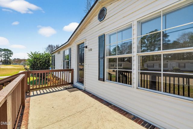 1120 Pasture Lane, Fayetteville, NC 28312