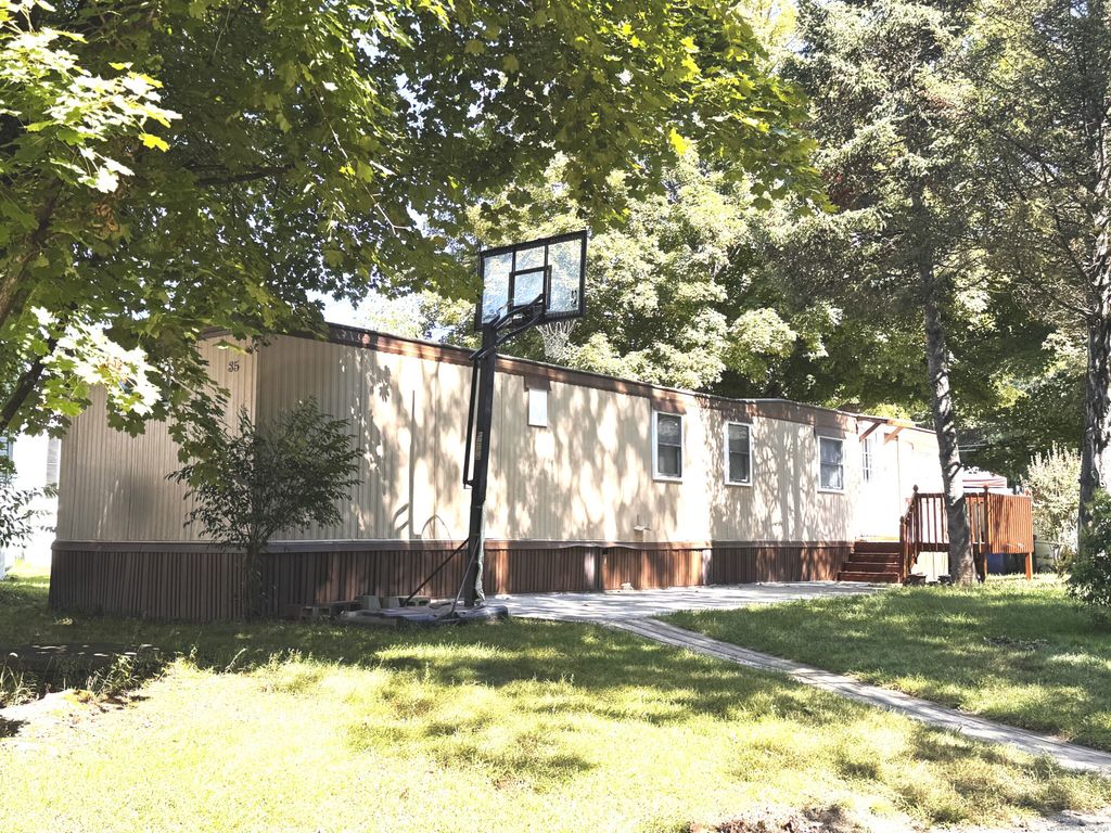 35 Fern Drive, Mansfield, CT 06268