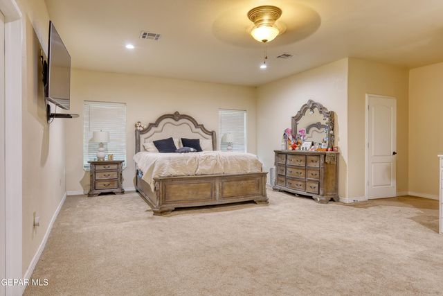 10728 Regina Drive, Socorro, TX 79927