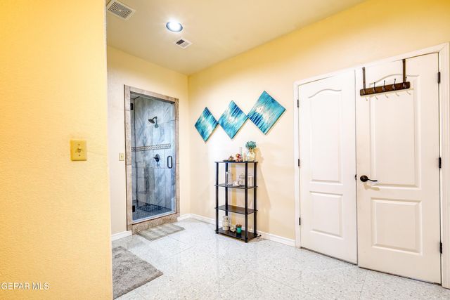 10728 Regina Drive, Socorro, TX 79927