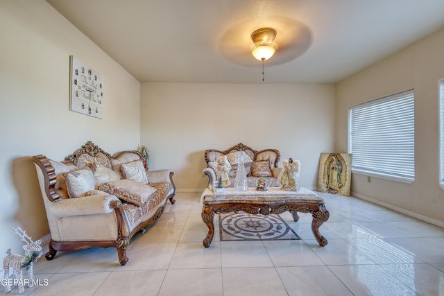 10728 Regina Drive, Socorro, TX 79927