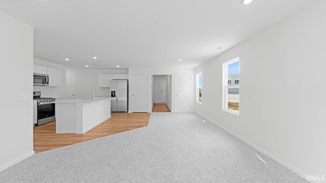 5128 Beechmont Lane, New Haven, IN 46774