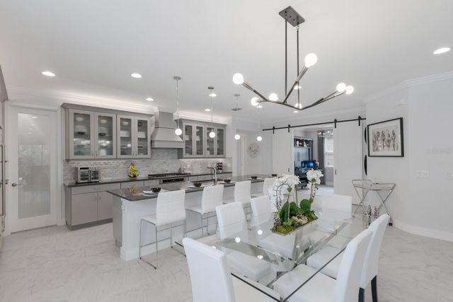 5557 LONG SHORE LOOP, Sarasota, FL 34238