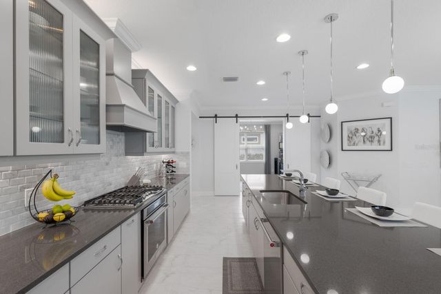 5557 LONG SHORE LOOP, Sarasota, FL 34238