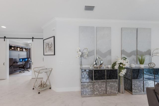 5557 LONG SHORE LOOP, Sarasota, FL 34238