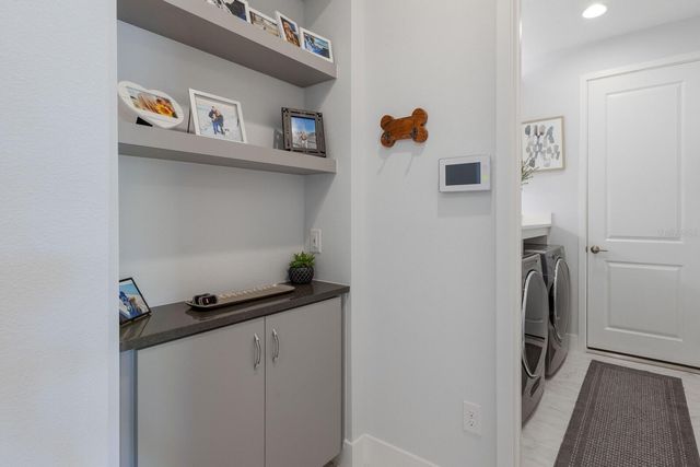 5557 LONG SHORE LOOP, Sarasota, FL 34238