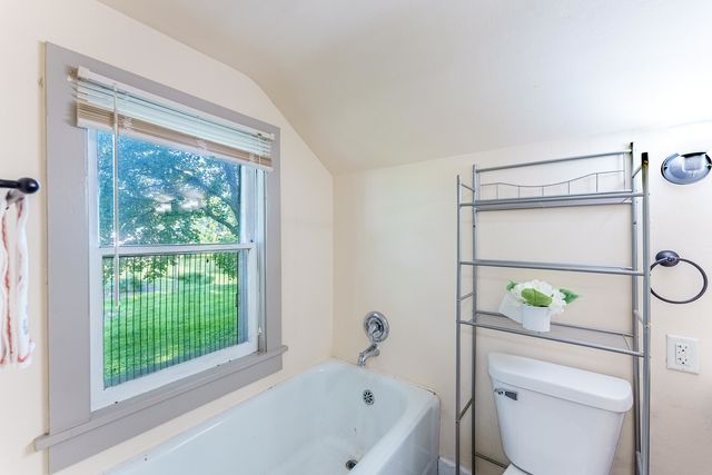 415 S Essex Street, Leland, IL 60531