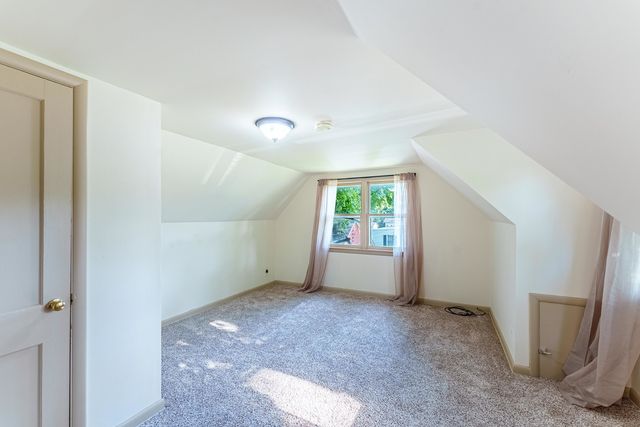 415 S Essex Street, Leland, IL 60531